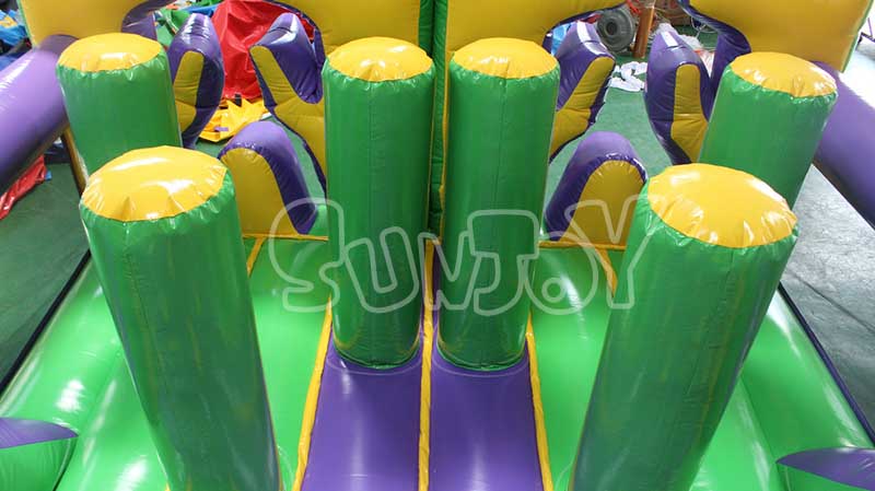 two players adult inflatable obstacle course pillars