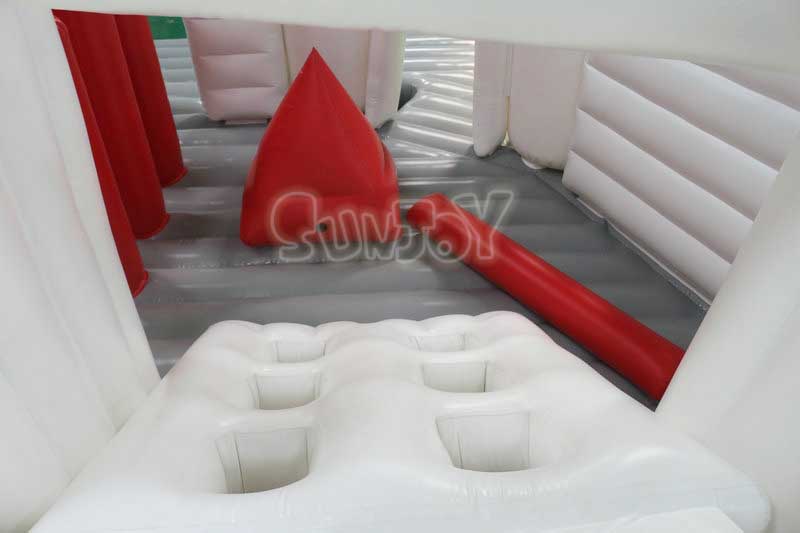 white inflatable castle detail picture 1