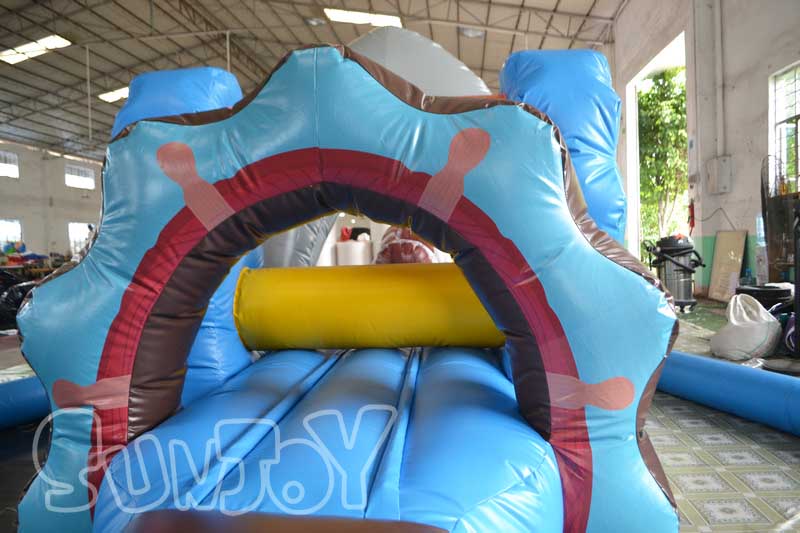 inflatable arch obstacle