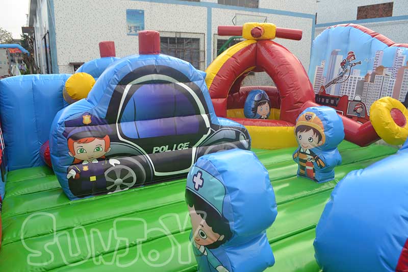 large bouncing area for toddlers and juniors