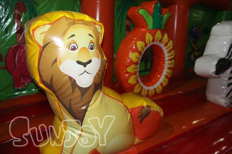 lion inflatable obstacle