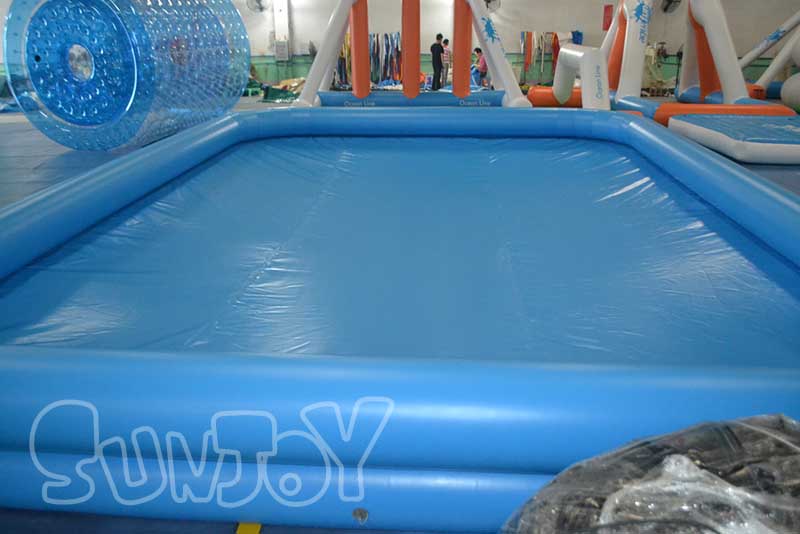 inflatable pool inside details