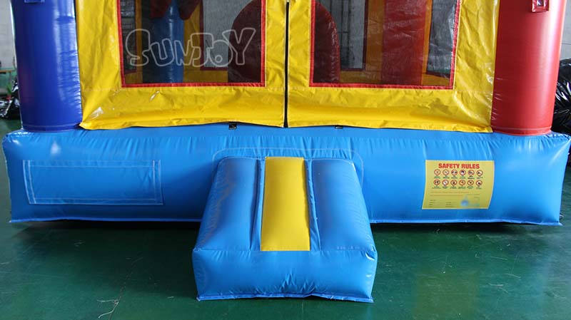 3-in-1 bouncy castle front step