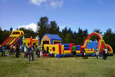 inflatable bouncers for winter activities