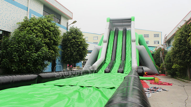 large-scale inflatable water slide details 1
