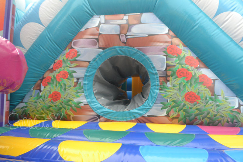 rose funcity inflatable playground details 1