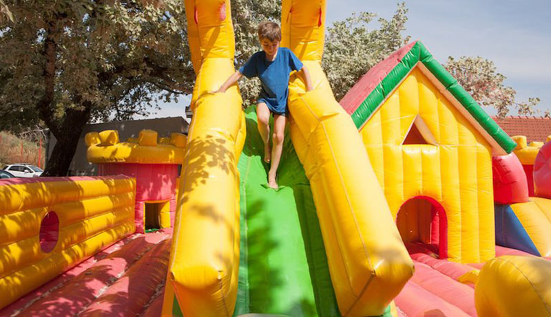 inflatable bouncy castle for kids