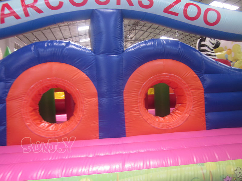 zoo inflatable obsatcle course details 2