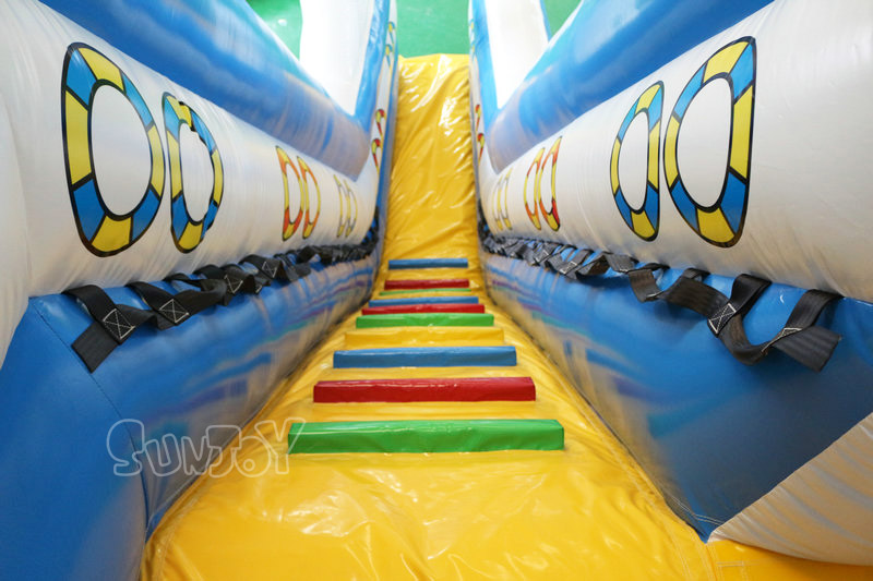 aladdin inflatable slide climbing
