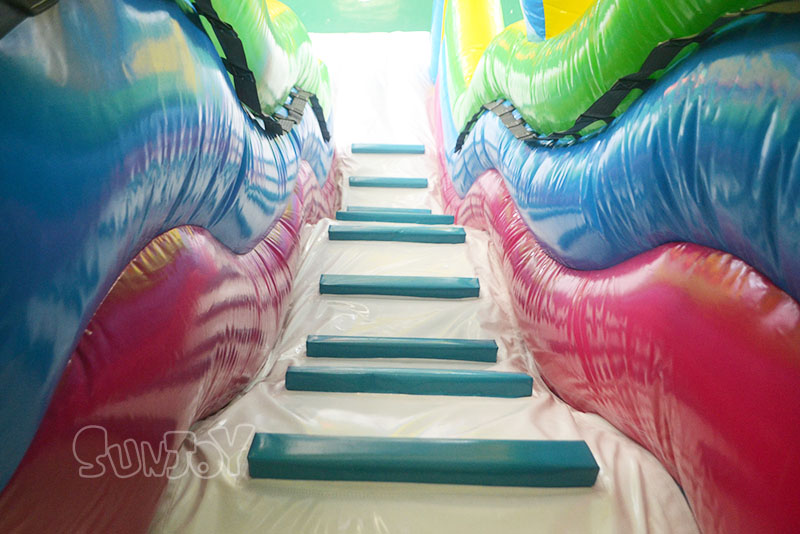15 feet waved inflatable slide climbing stair