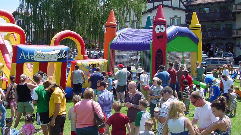 kids birthday party bounce houses