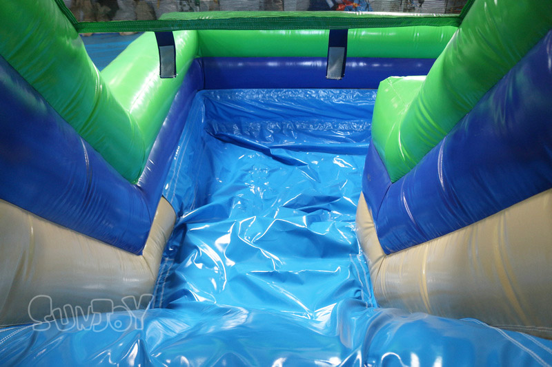 camel inflatable obstacle details 2